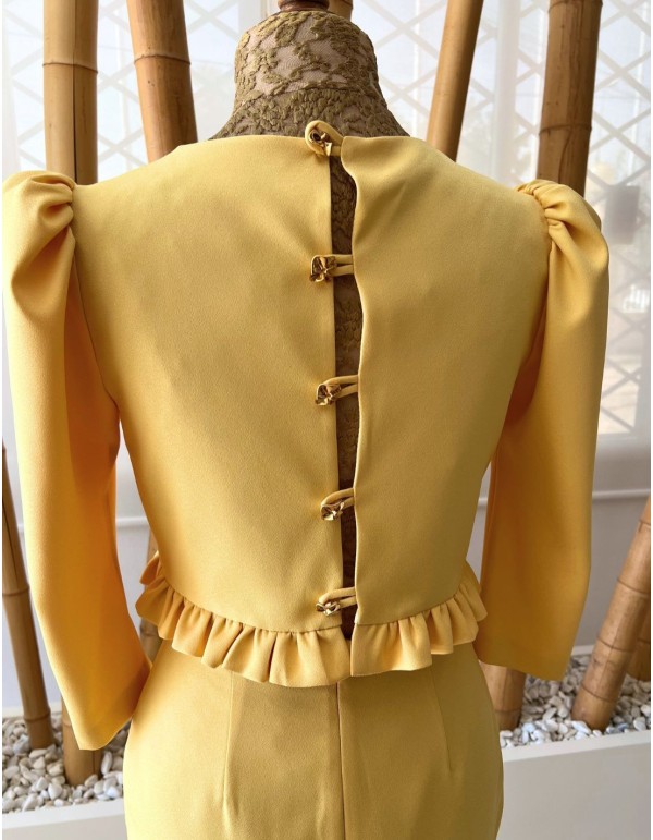 Ensemble composé d'un haut et d'une jupe droite avec...