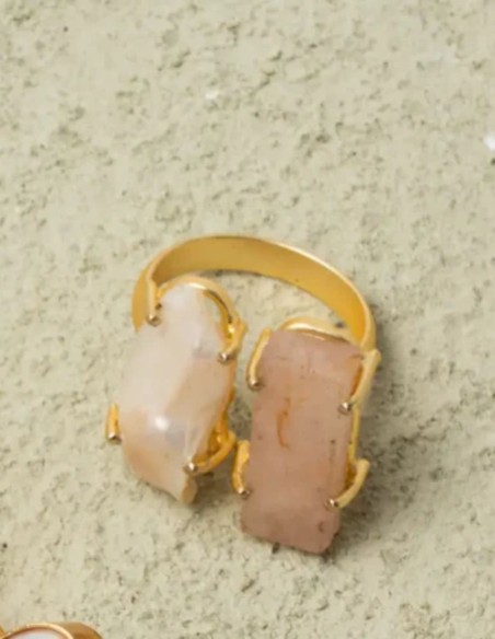 Bague réglable avec pierre rose et perle baroque