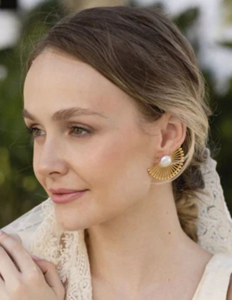 Boucles d'oreilles en demi-cercle avec pierre centrale