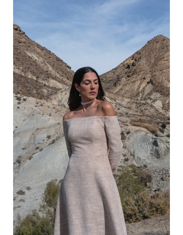 Robe midi en tweed avec encolure Bardot et jupe évasée 2