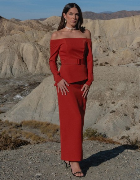 Two-piece set with asymmetrical top and straight skirt