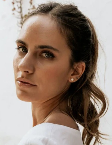 Pendientes pequeños de perla