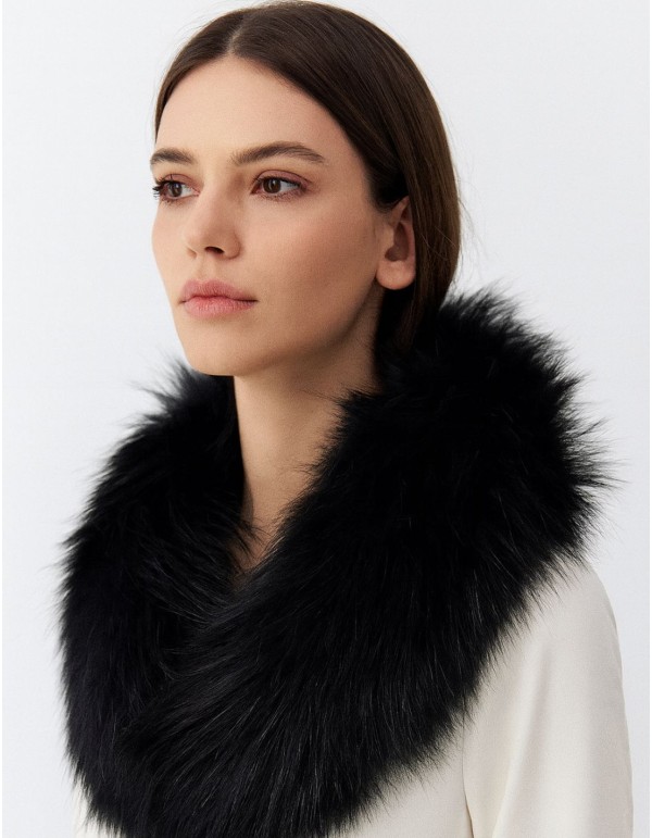 Black elastic leather collar