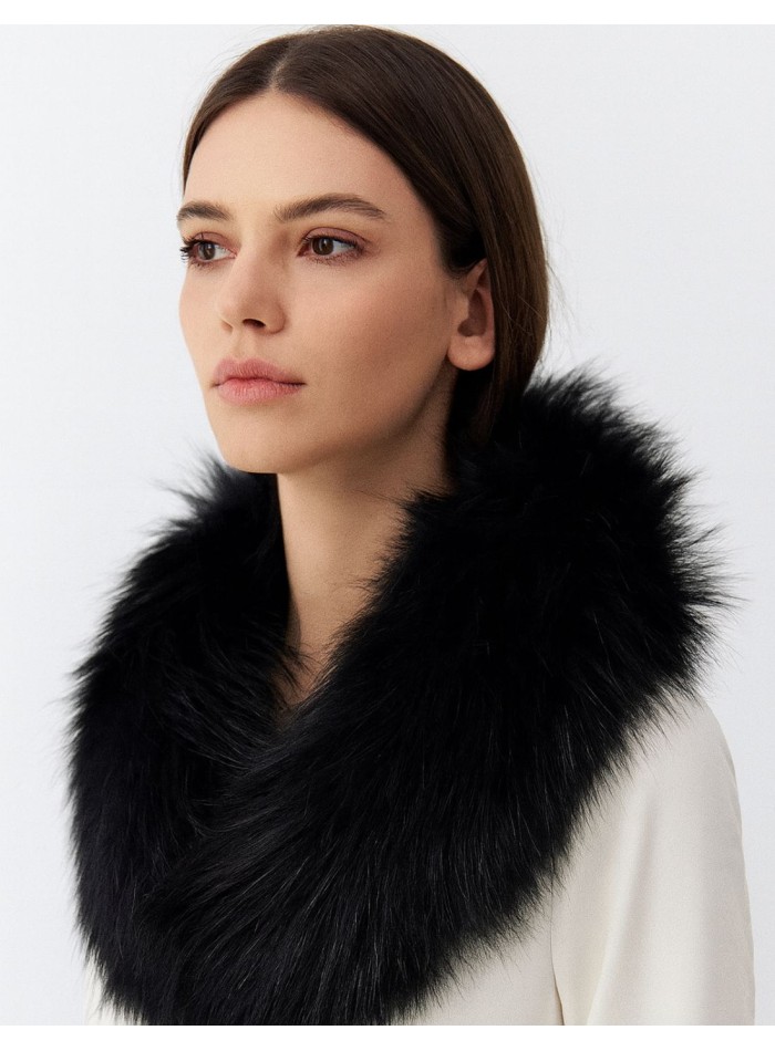 Black elastic leather collar