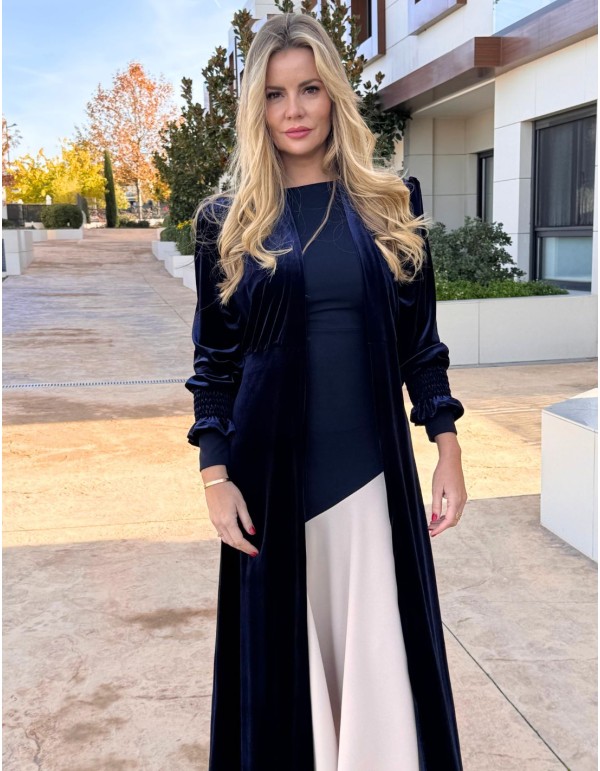Kimono de terciopelo para invitada en marino 2