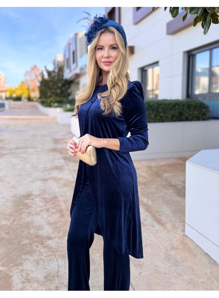 Conjunto de terciopelo azul marino con kaftan y...