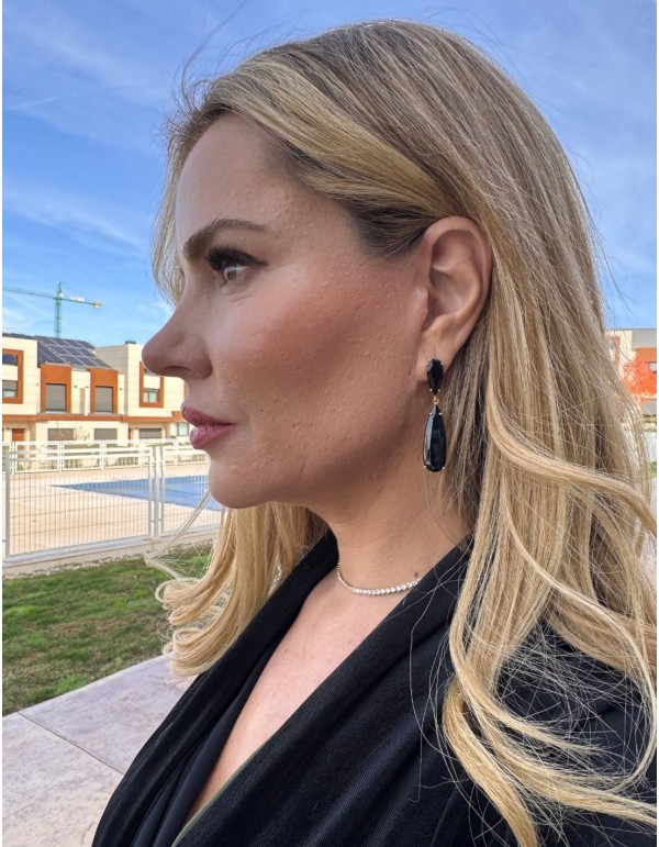 Pendientes con forma de lágrima negros