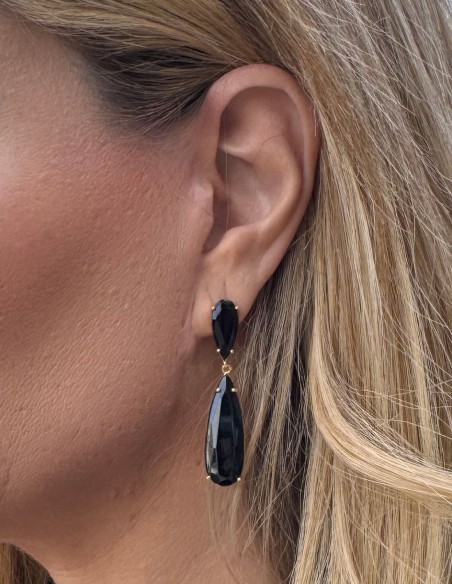 Black teardrop earrings