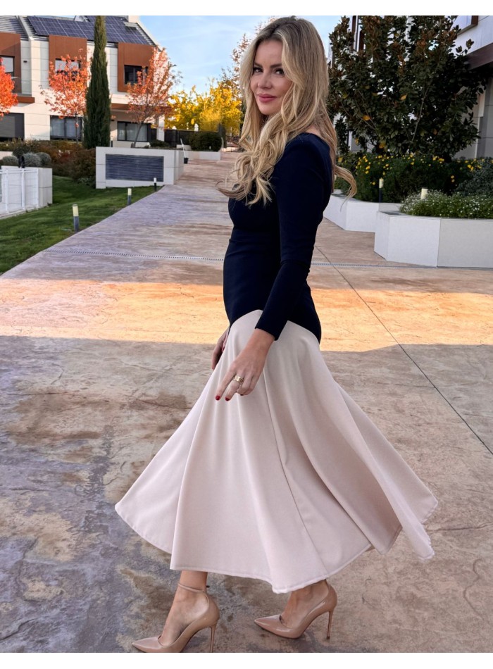 Vestido midi marino bicolor con bajo de volante