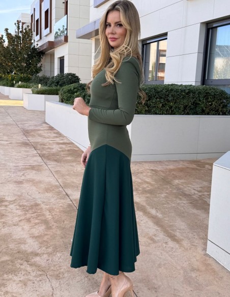 Vestido midi verde bicolor con bajo de volante