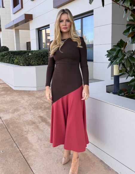 Robe midi bicolore marron avec ourlet à volants