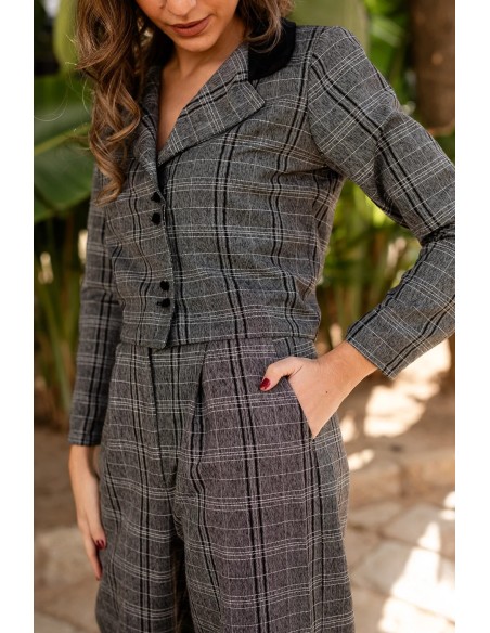 Grey and black checkered guest short jacket