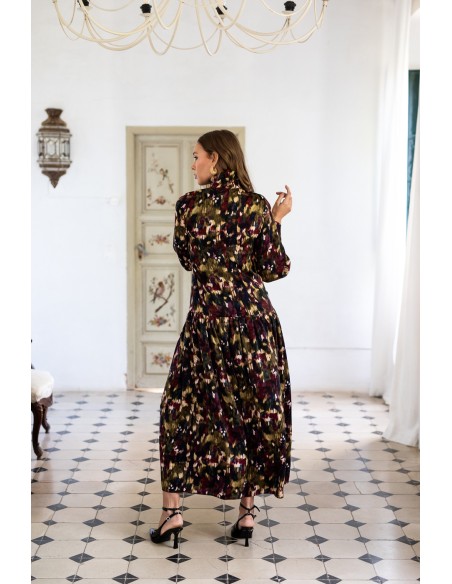 Robe midi imprimée avec hanches basses et manches longues