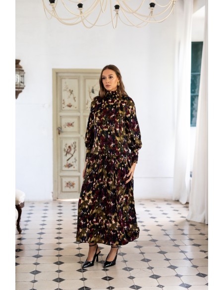 Vestido midi estampado con cadera baja y manga larga para invitada de invierno