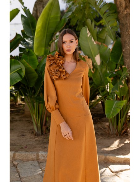 Midi dress with ruffle and long puffed sleeves