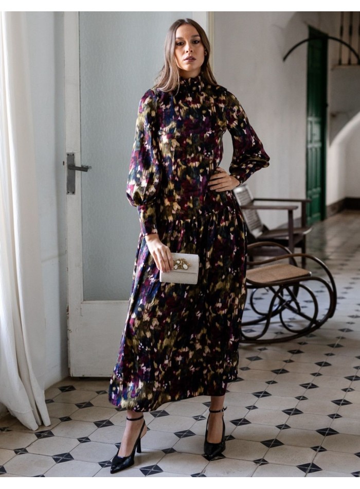 Vestido midi estampado con cadera baja y manga larga