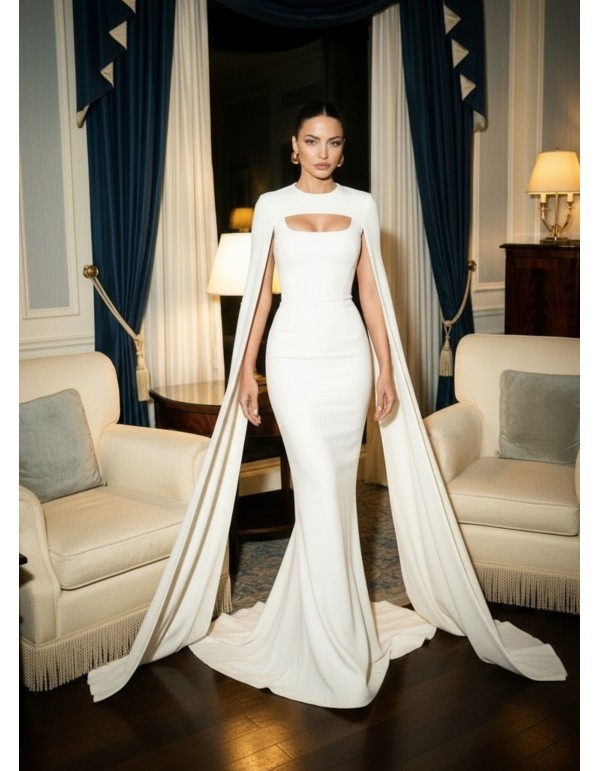 Longue robe blanche avec taille coupée et cape incluse 2