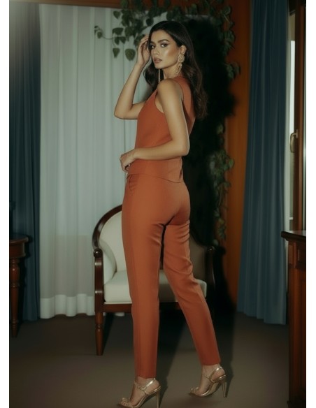 Terracotta high-waisted pants with invisible zipper and side pockets