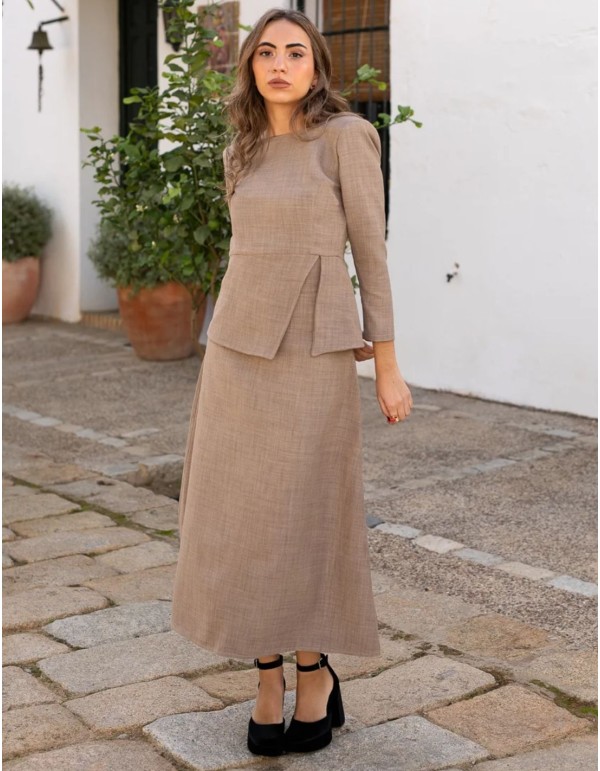 Jupe midi évasée en beige