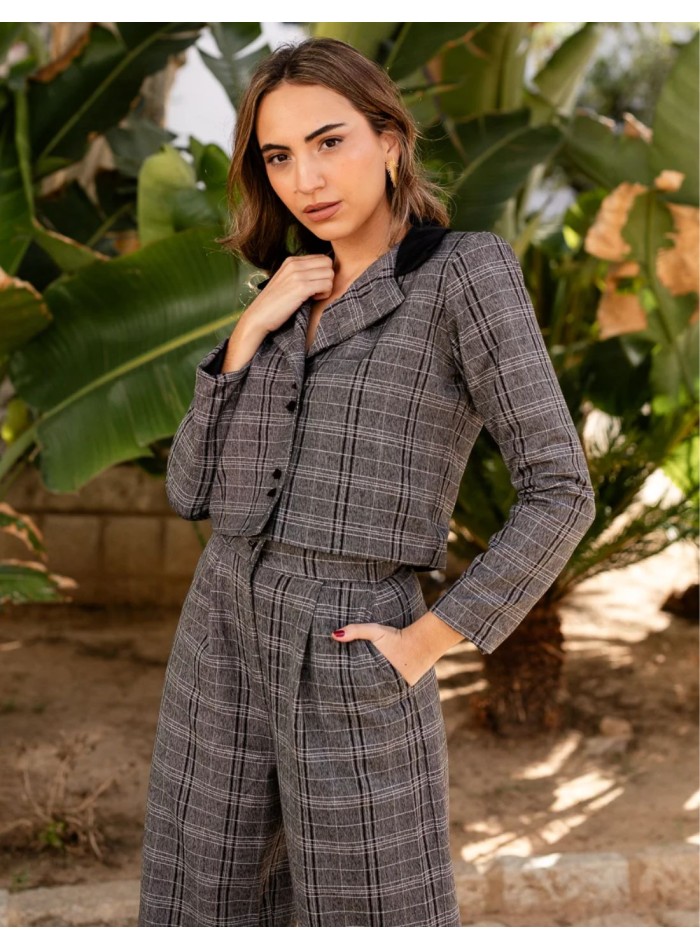 Grey and black checkered guest short jacket