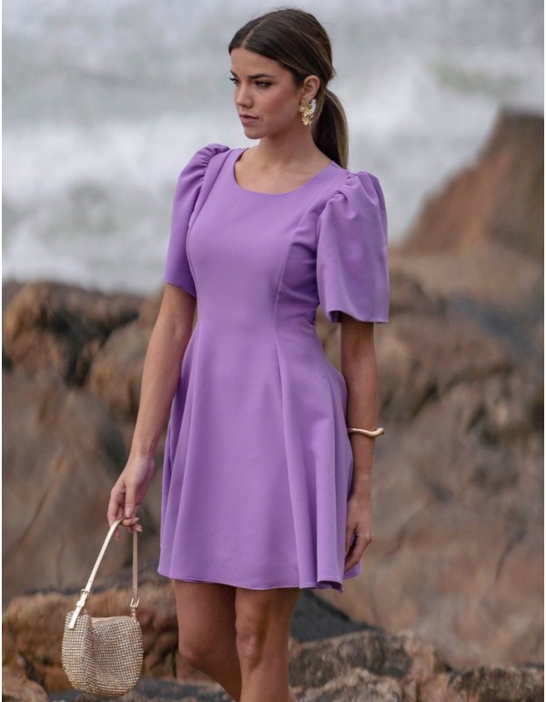 Lilac short dress with round neckline