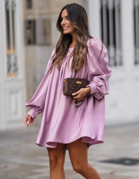 Robe courte lilas à coupe large