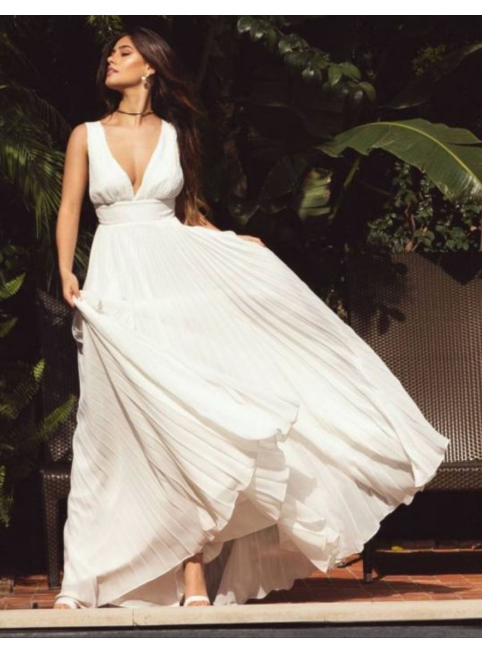 Long white pleated dress