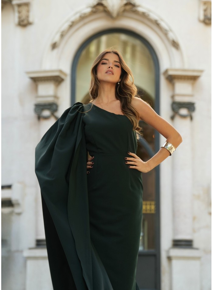 Robe longue verte à encolure asymétrique et...