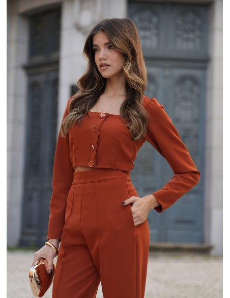 Terracotta high-waist pants with side pockets and elegant invisible zipper