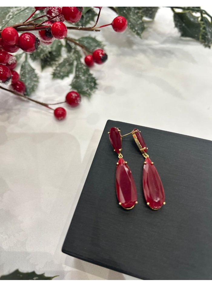 Pendientes con forma de lágrima burdeos para invitada