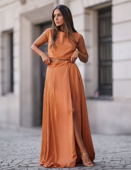 Terracotta long skirt lined with invisible zipper