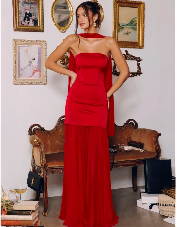 Robe de soirée longue sans bretelles avec jupe en...