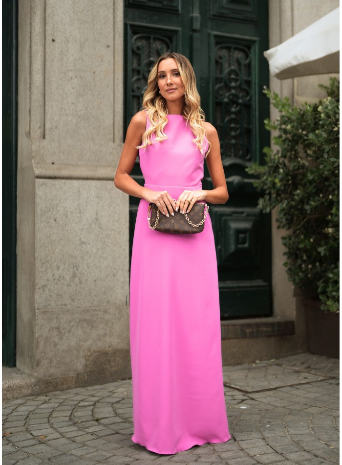 Robe longue rose à dos ouvert