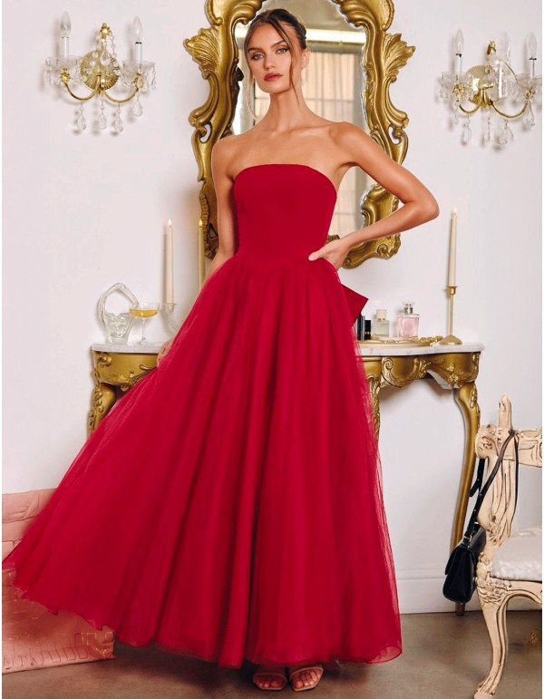 Robe d'invité sans bretelles avec jupe en tulle et nœud...