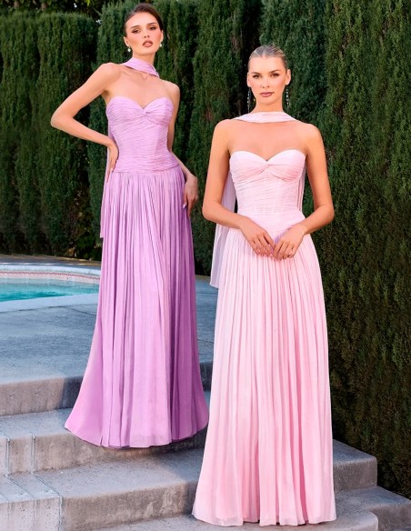 Robe longue sans bretelles avec décolleté en cœur et jupe fluide