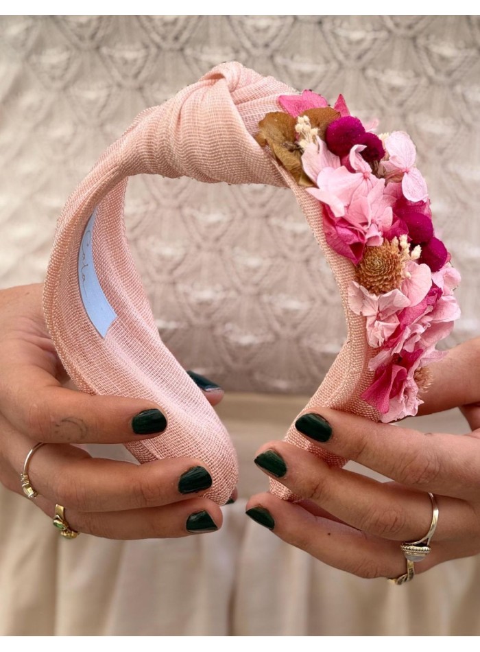Pink knotted headband with preserved flowers