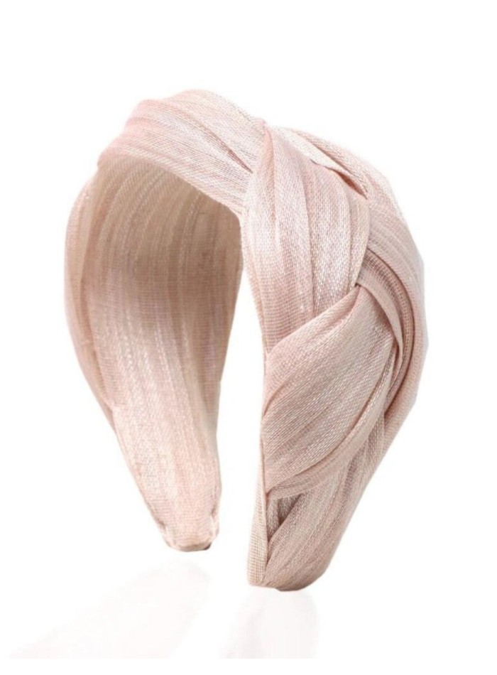 Diadema para invitada trenzada de sinamay seda