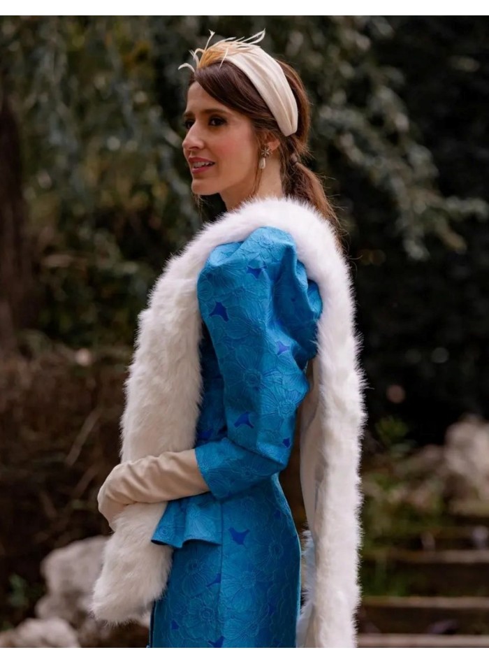 Raw sinamay silk guest headband with feathers