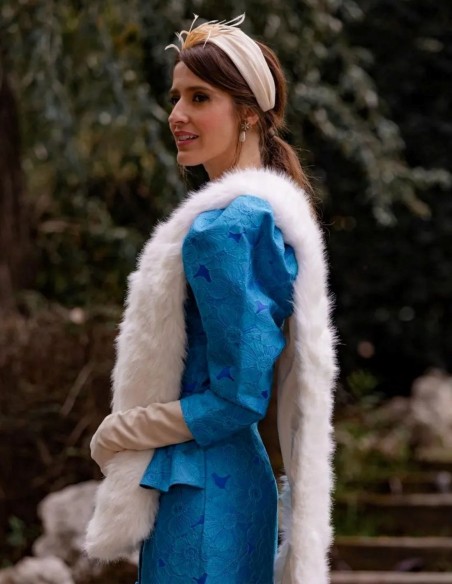 Raw sinamay silk guest headband with feathers