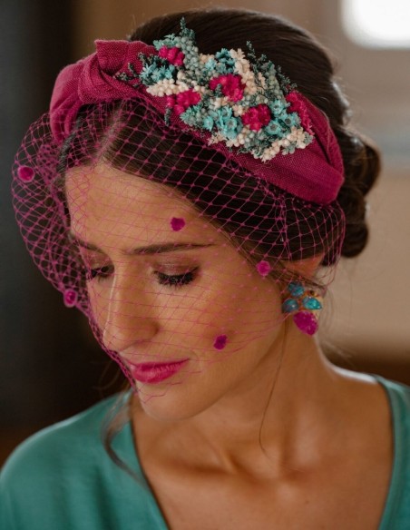 Silk sinamay guest headband with knot and preserved flowers