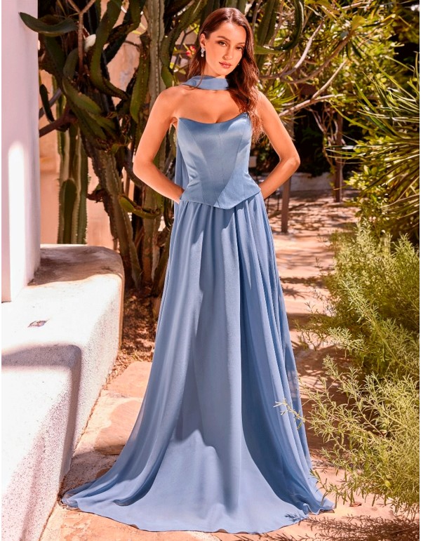 Longue robe d'invité en mousseline de soie avec corsage...