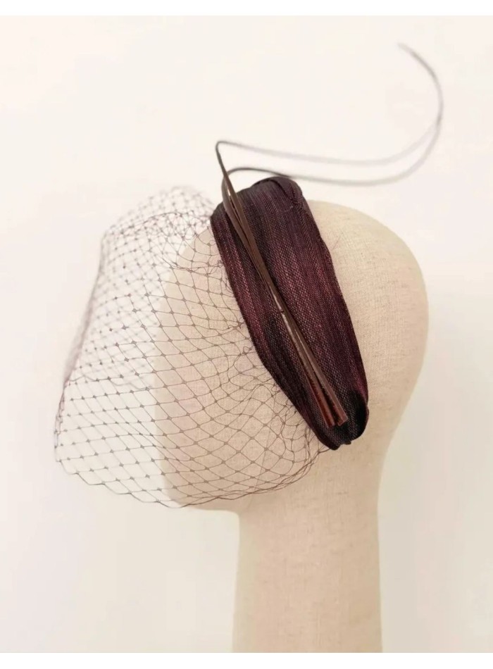 Bandeau d'invité en sinamay fin de couleur...