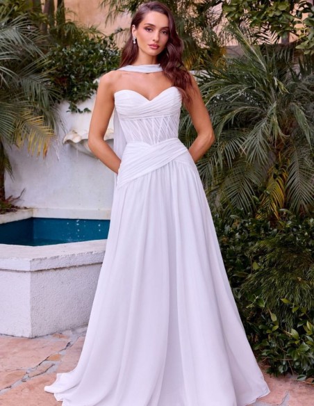 Long wedding dress with sweetheart neckline and ruched bodice
