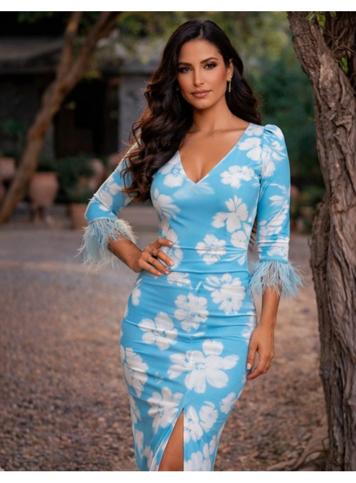 Robe midi imprimée avec plumes et drapé central