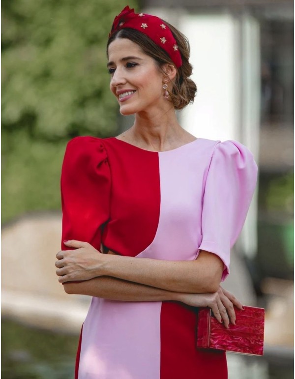 Diadema para invitada de plumas con piezas joya