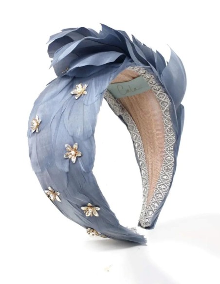 Bandeau d'invité en plumes avec pièces de joaillerie