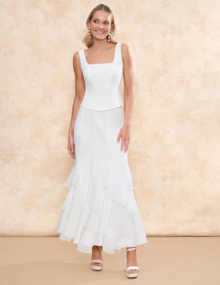 Bridal top with square neckline and vertical stitching