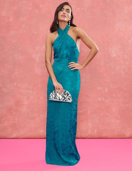 Vestido de invitada largo azul en tejido jacquard con escote halter