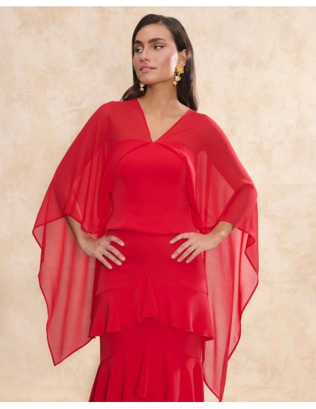 Encolure bustier rouge et châle multipositions