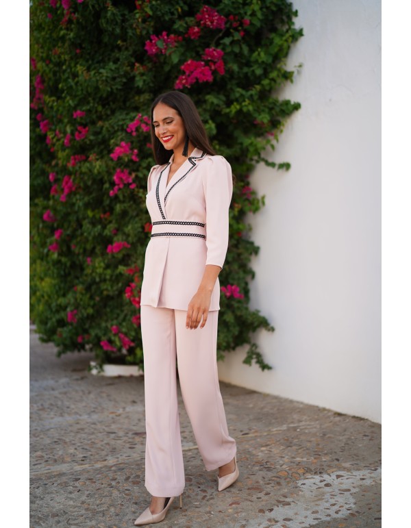 Ensemble deux pièces avec ceinture à lacets et décoration... 2